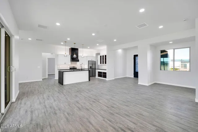 $3,995 | 22548 West Huntington Drive, Buckeye, AZ 85326