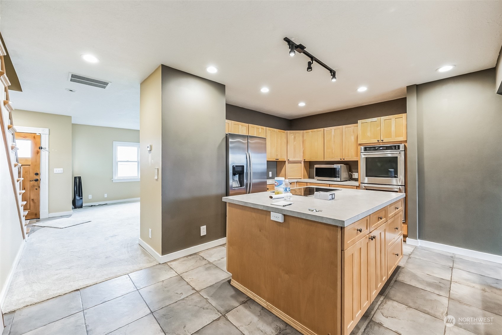 242 South Welcome Slough Road Cathlamet, WA 98612 - Photo 8 of 35 Gallery Image 8