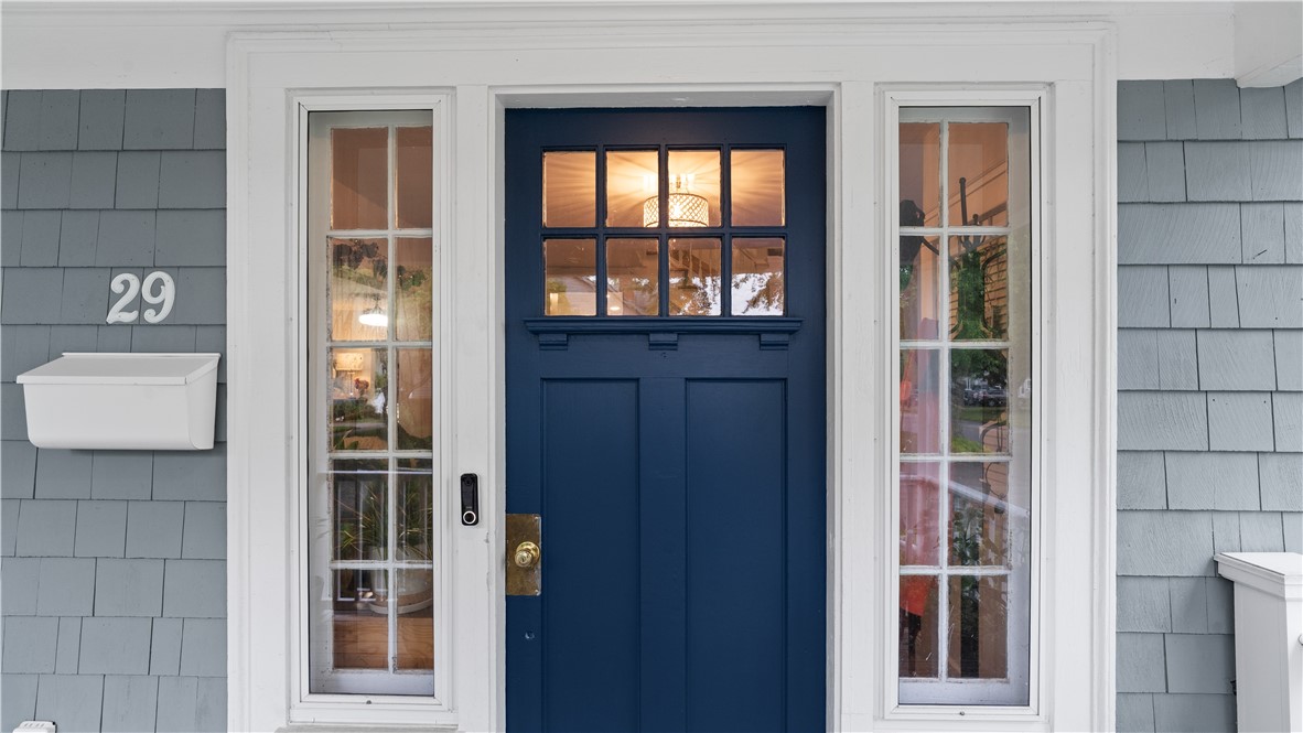 29 Burt Street Warwick, RI 02886 - Photo 9 of 46