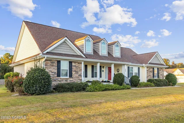 $3,400 | 202 Tidewater Drive, Newport, NC 28570