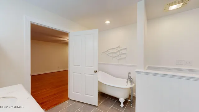 $3,400 | 202 Tidewater Drive, Newport, NC 28570