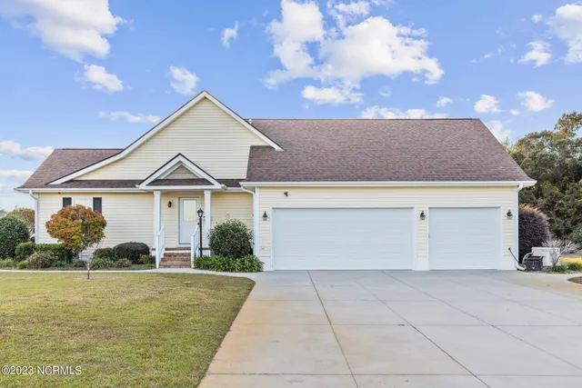 $3,400 | 202 Tidewater Drive, Newport, NC 28570