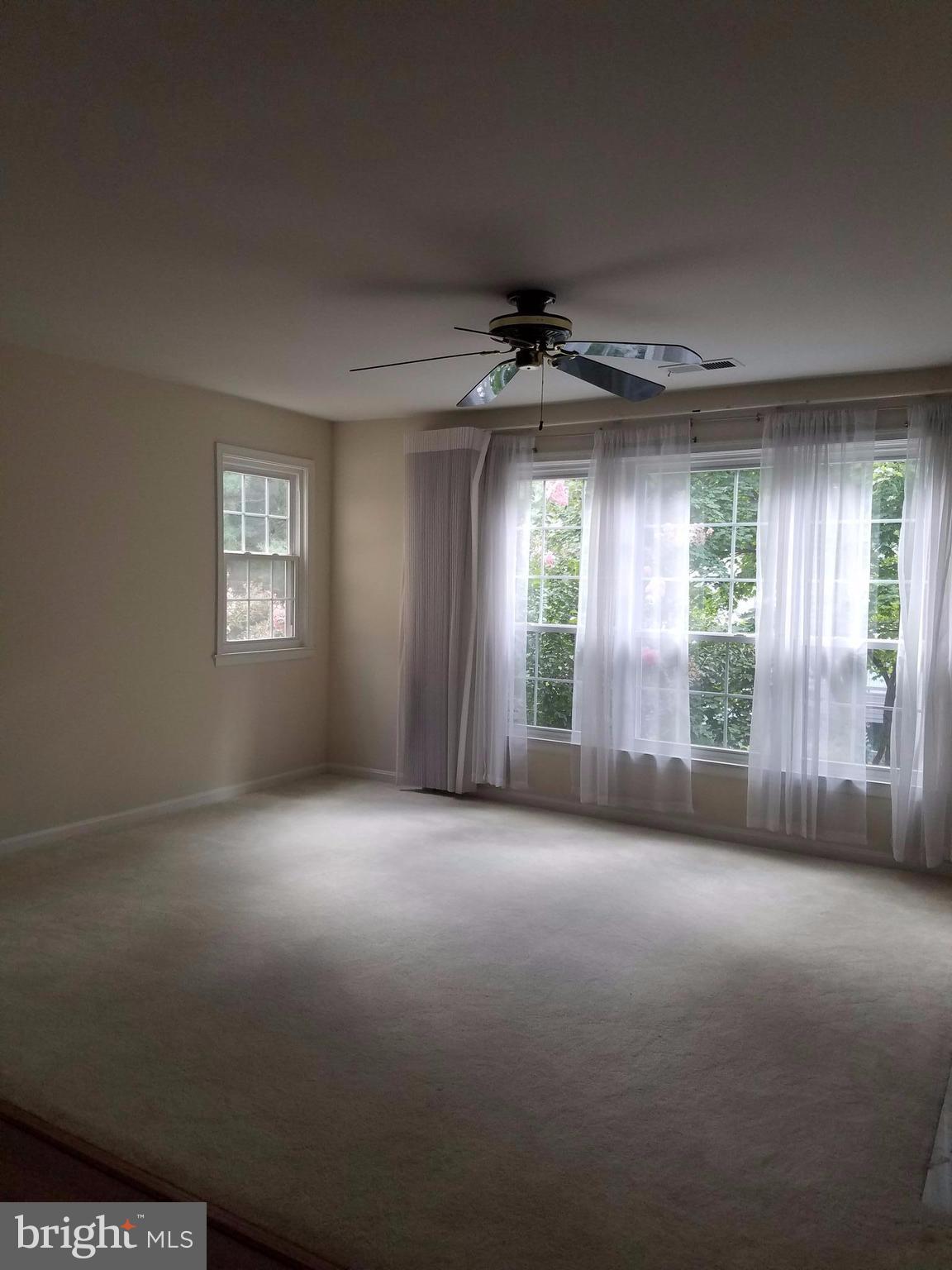 2224 Springwood Drive, Unit 110A Reston, VA 20191 - Photo 4 of 13 Living Room