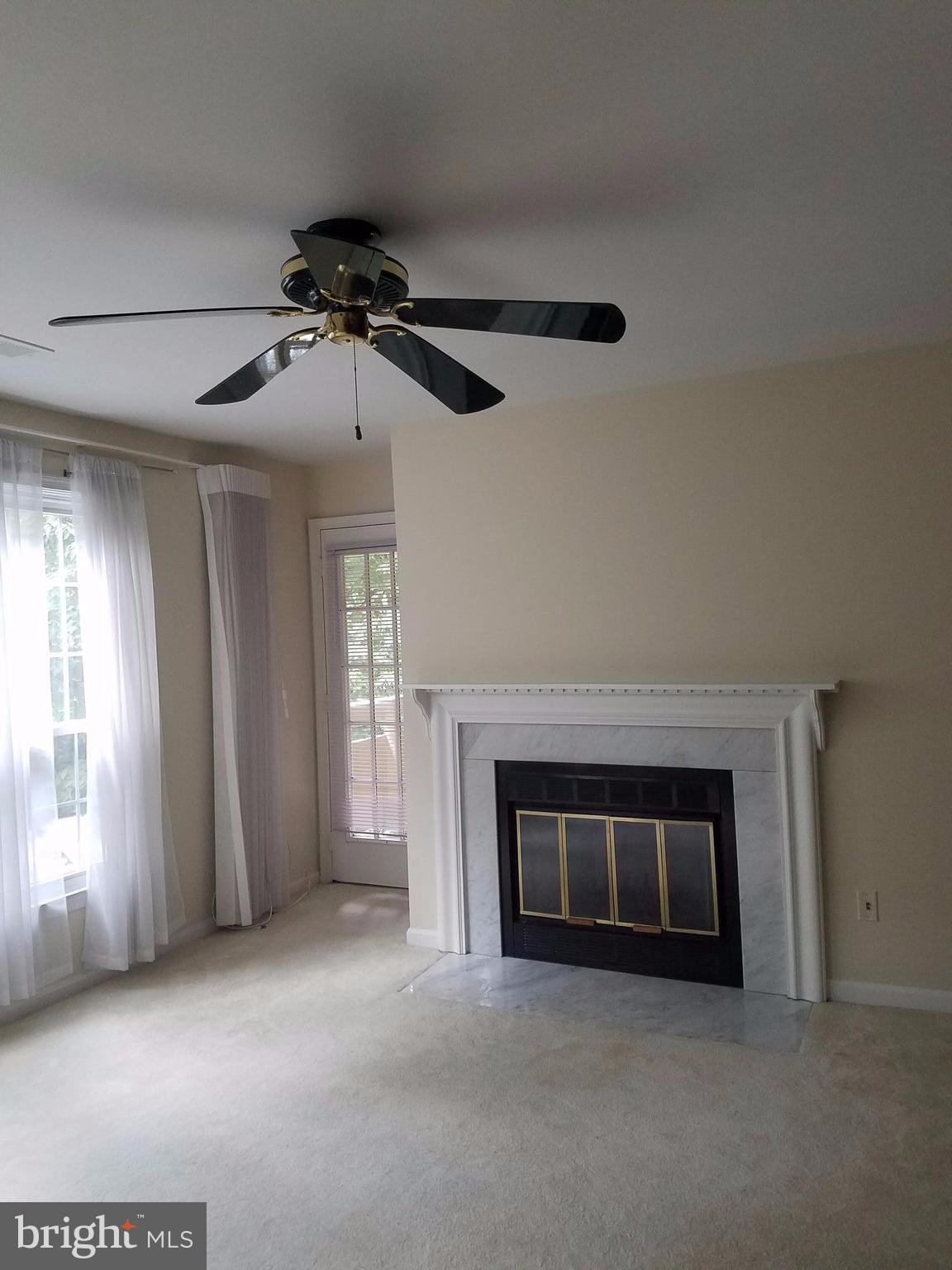 2224 Springwood Drive, Unit 110A Reston, VA 20191 - Photo 5 of 13 Living Room