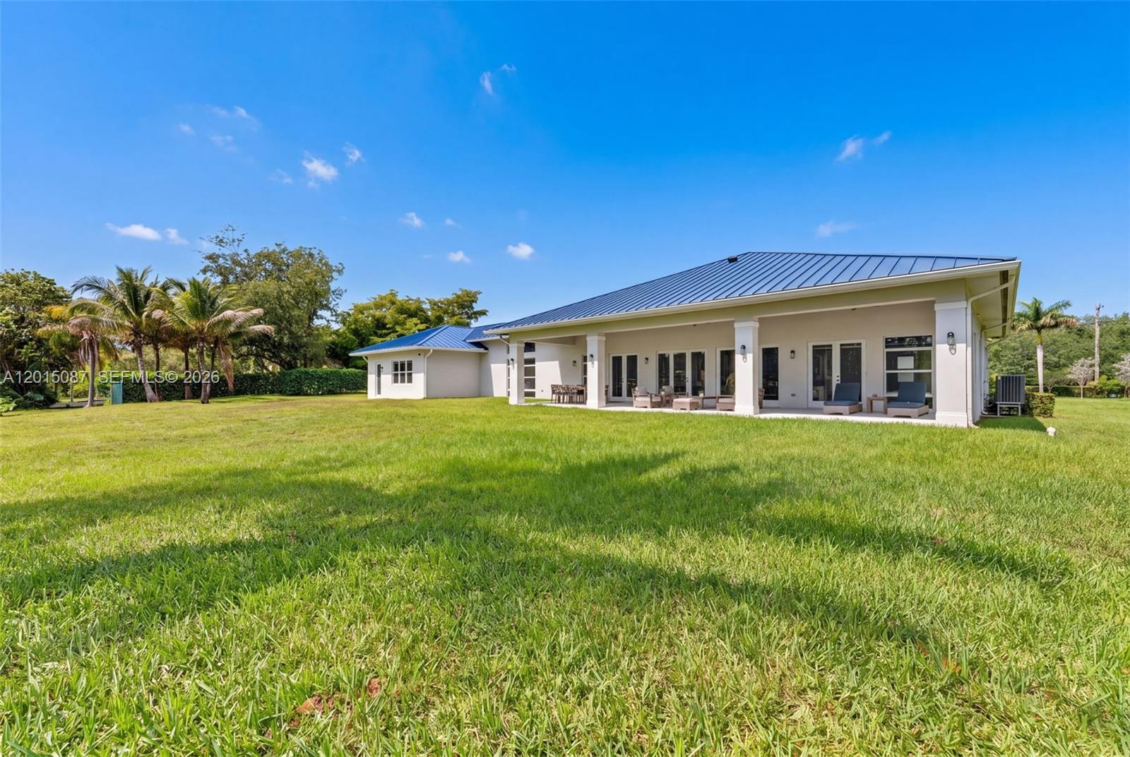 2400 Southwest 112th Avenue Davie, FL 33325 - Photo 13 of 39