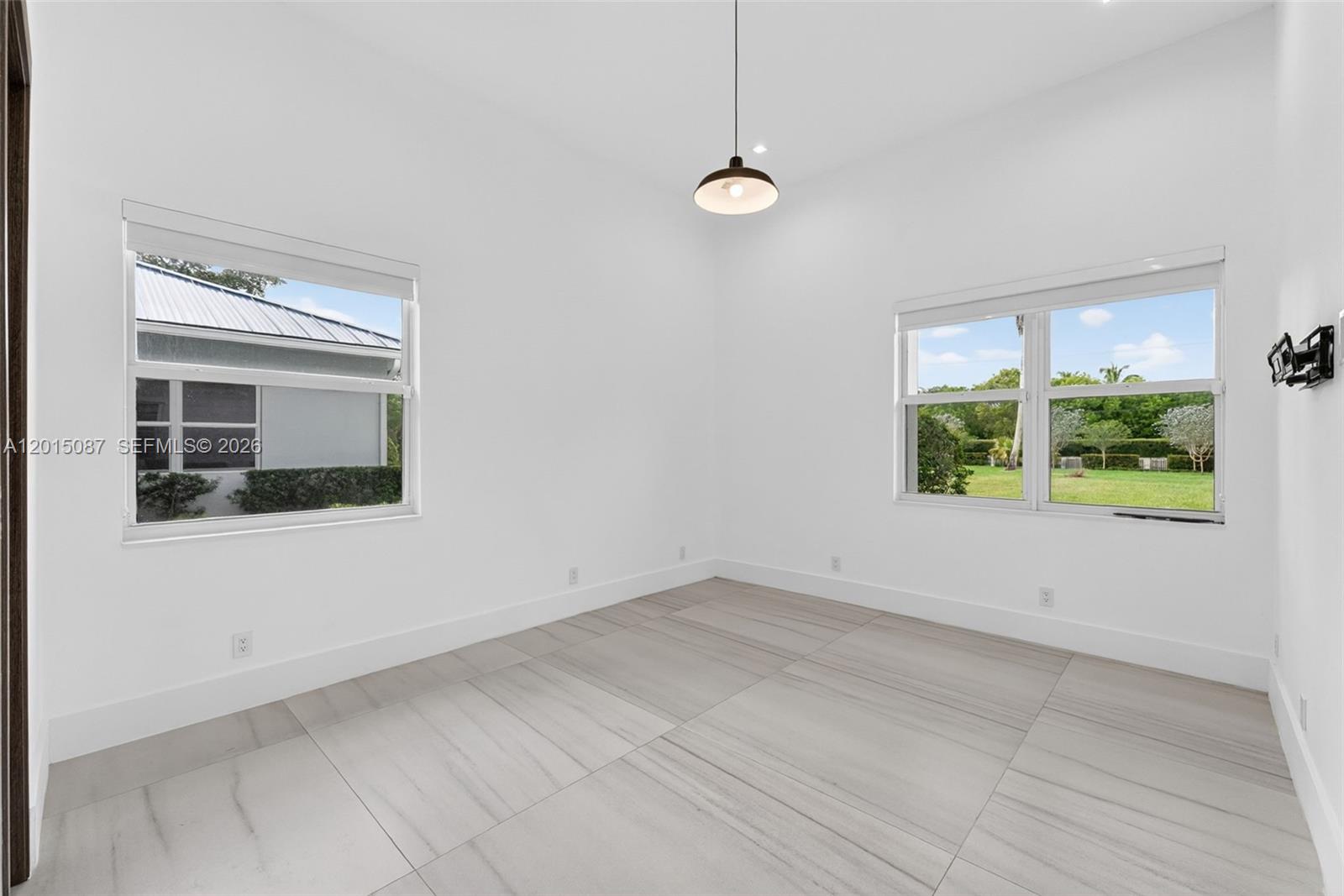 2400 Southwest 112th Avenue Davie, FL 33325 - Photo 29 of 39
