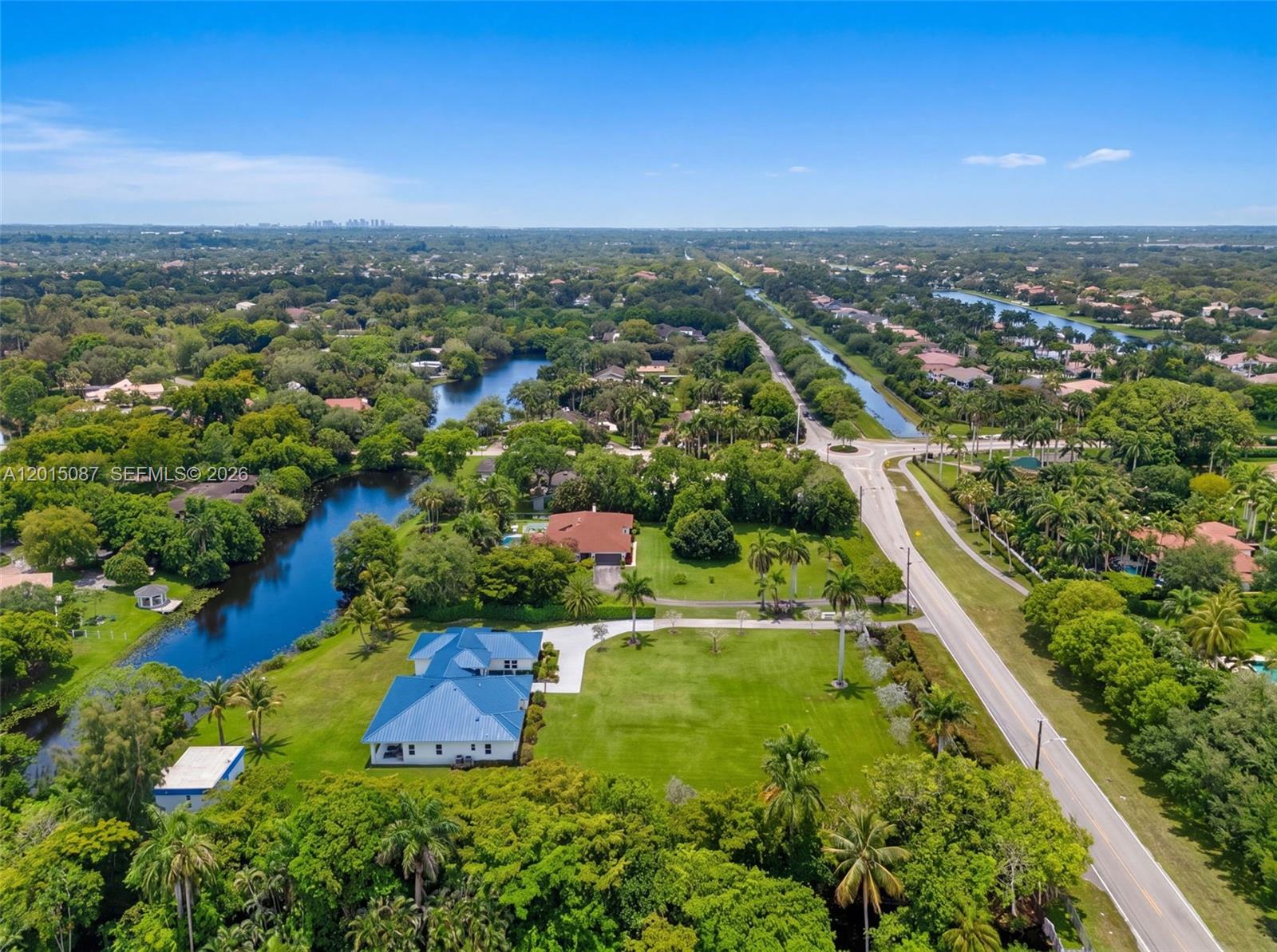 2400 Southwest 112th Avenue Davie, FL 33325 - Photo 8 of 39