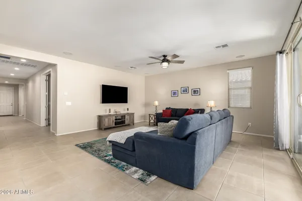 $564,900 | 7732 West Agora Lane, Phoenix, AZ 85043