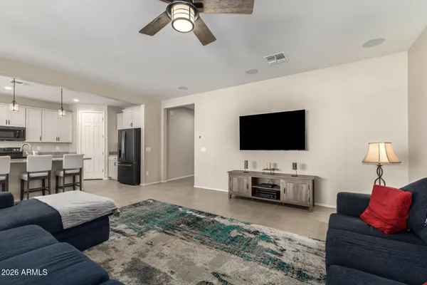 $564,900 | 7732 West Agora Lane, Phoenix, AZ 85043