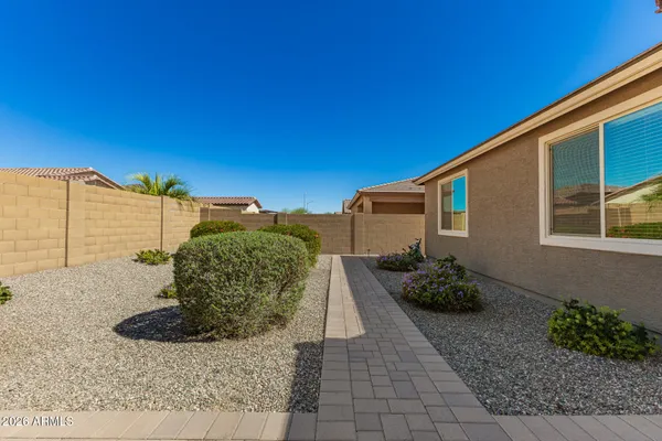 $564,900 | 7732 West Agora Lane, Phoenix, AZ 85043