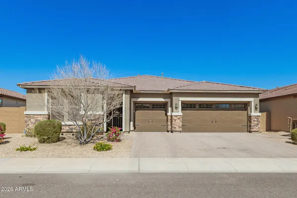 $564,900 | 7732 West Agora Lane, Phoenix, AZ 85043
