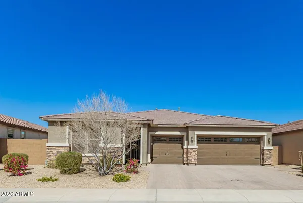 $564,900 | 7732 West Agora Lane, Phoenix, AZ 85043