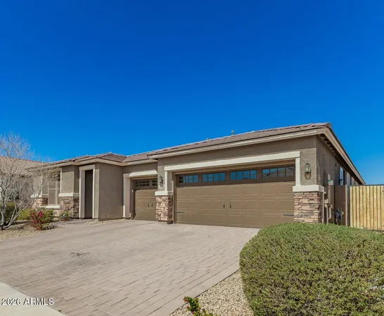 $564,900 | 7732 West Agora Lane, Phoenix, AZ 85043