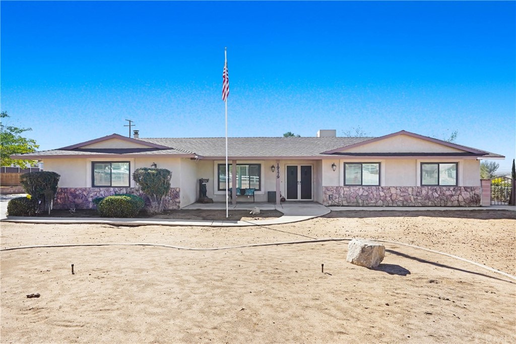 19179 Hupa Road Apple Valley, CA 92307 - Photo 1 of 1 Gallery Image 1