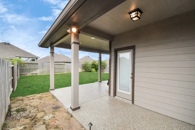 $2,000 | 299 Brock's Lane, Montgomery, TX 77356