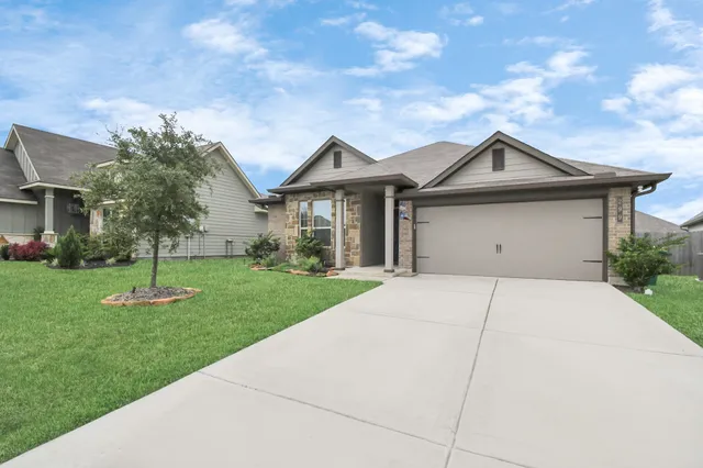 $2,000 | 299 Brock's Lane, Montgomery, TX 77356