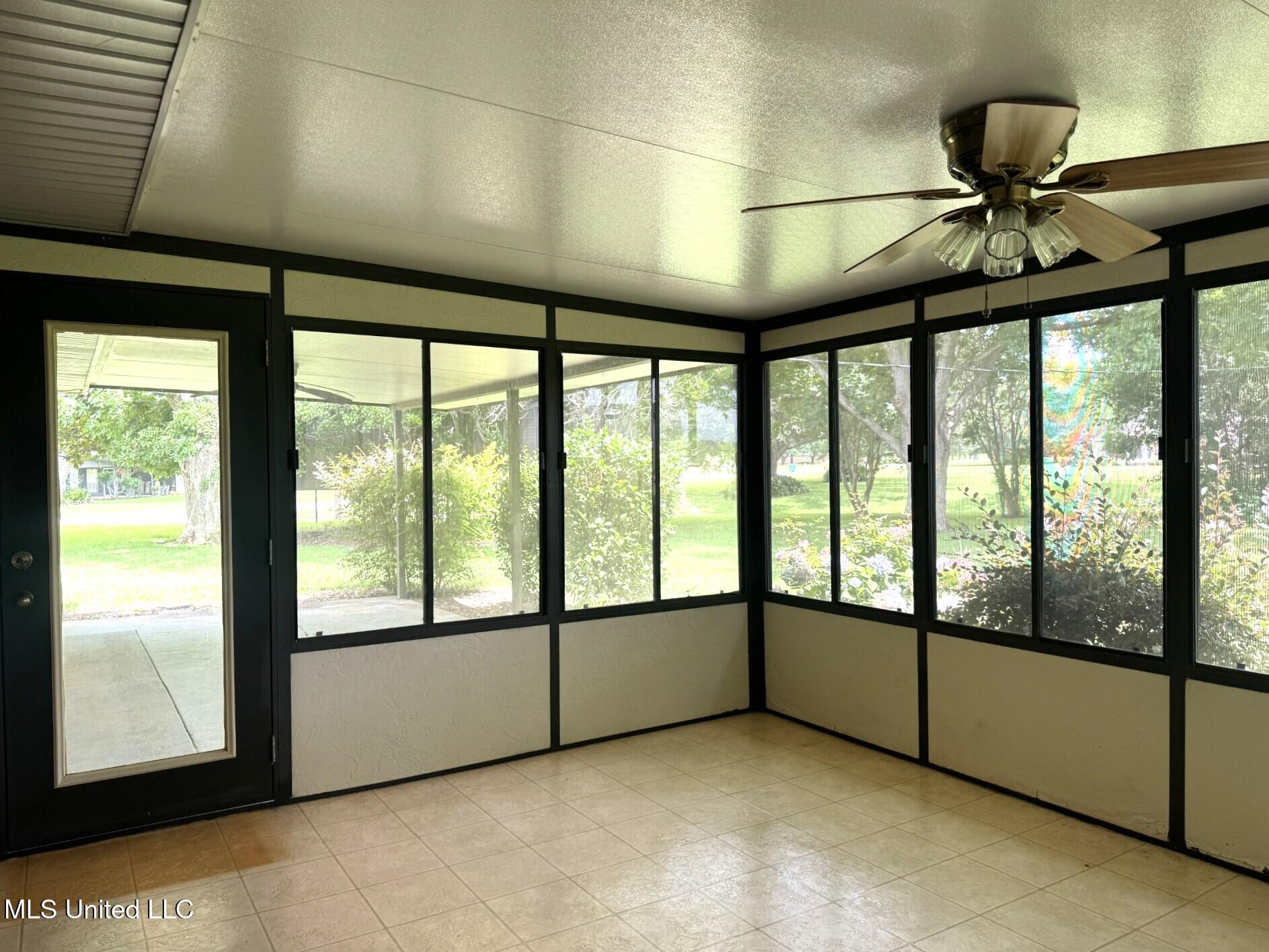 902 Myrtle Street Vidalia, LA 71373 - Photo 34 of 35 thumbnail_IMG_1450.jpg 902 r