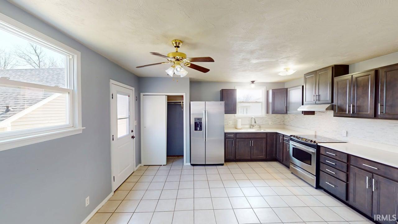2563 Birk Drive Jasper, IN 47546 - Photo 5 of 20