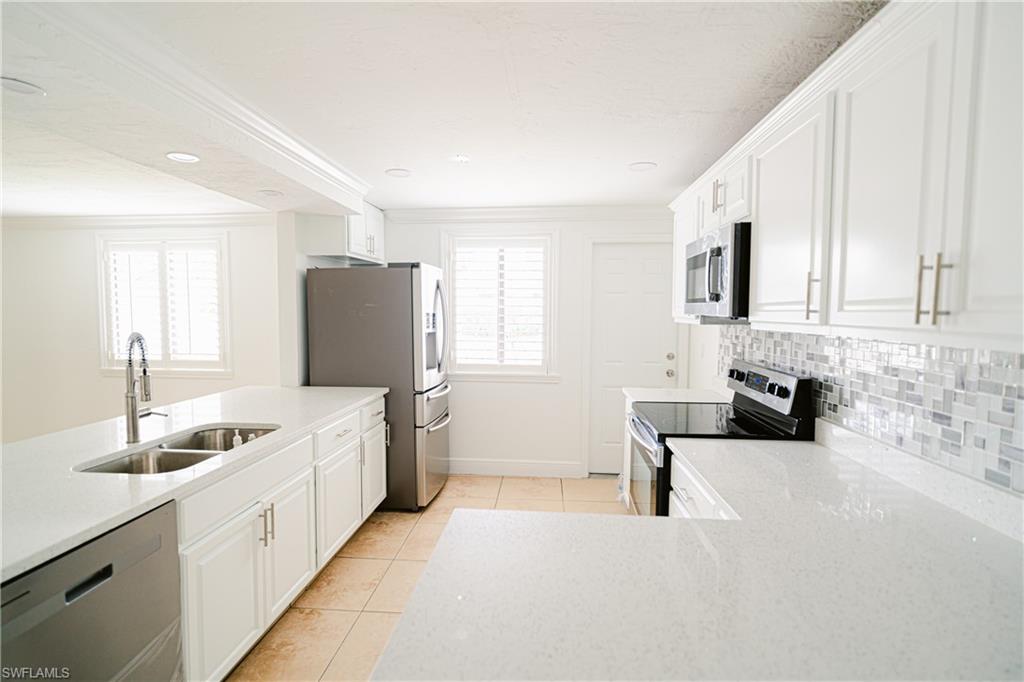 2798 47th Street Southwest Naples, FL 34116 - Photo 4 of 13 Gallery Image 4