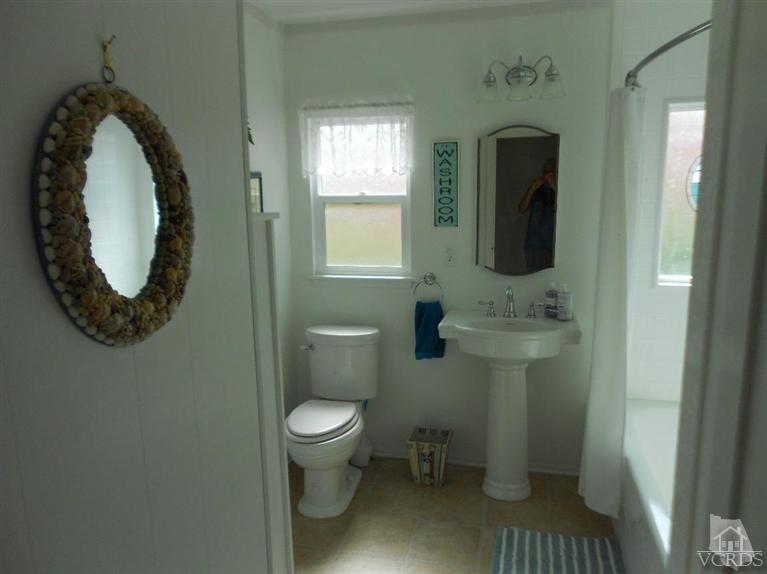 7 Encinal Place Ventura, CA 93001 - Photo 4 of 19 Additional Photo