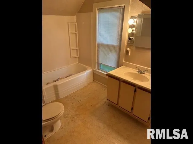 $69,900 | 1290-1296 Day Street, Galesburg, IL 61401