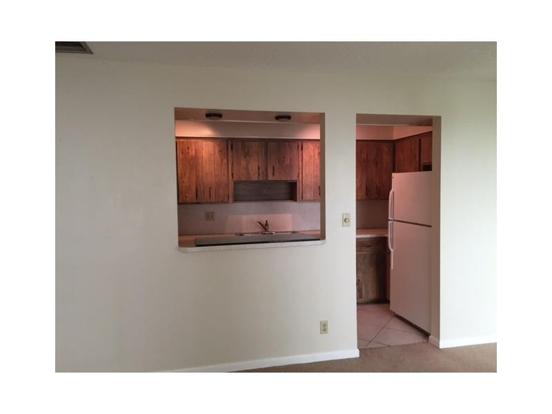 2131 East Sample Road, Unit 3632 Lighthouse Point, FL 33064 - Photo 3 of 9 Kitchen
