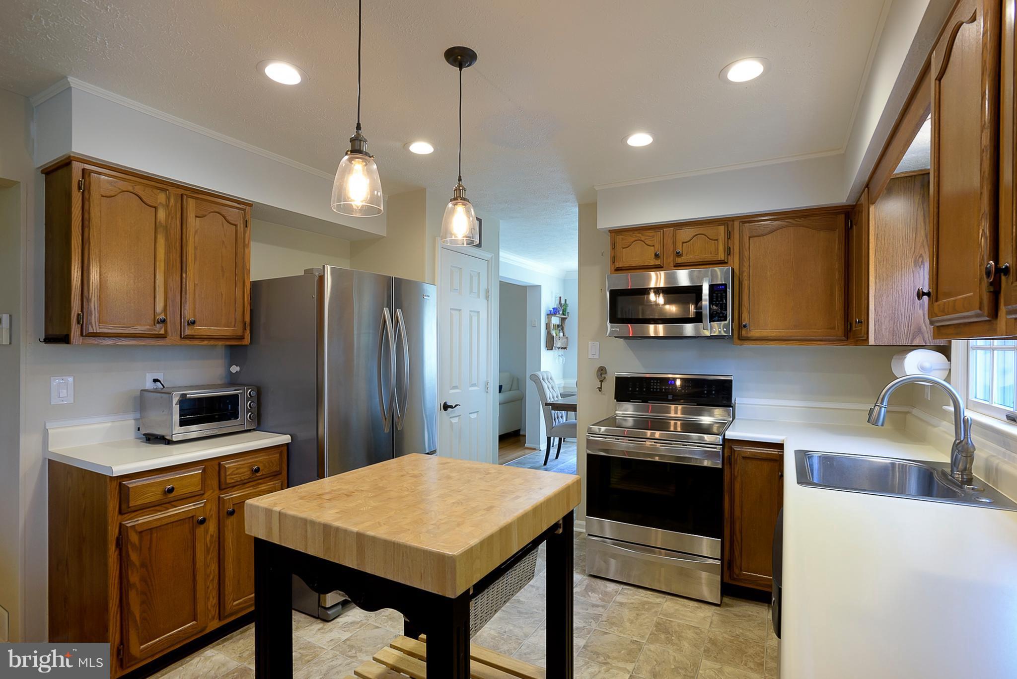 6675 Slacks Road Eldersburg, MD 21784 - Photo 11 of 27 Kitchen