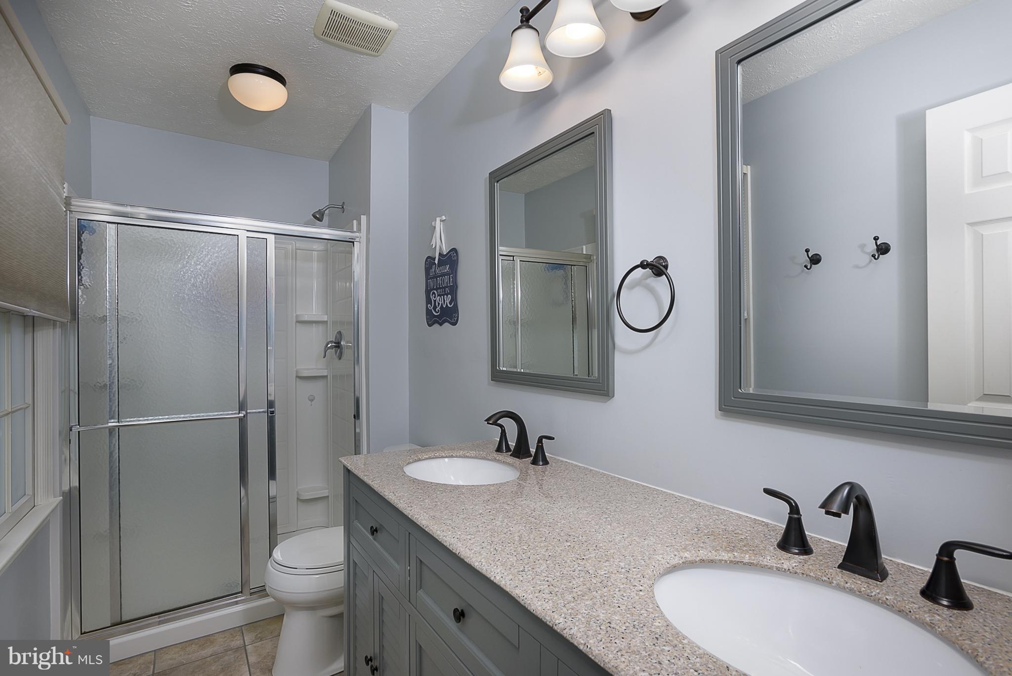6675 Slacks Road Eldersburg, MD 21784 - Photo 16 of 27 Bath (Master)