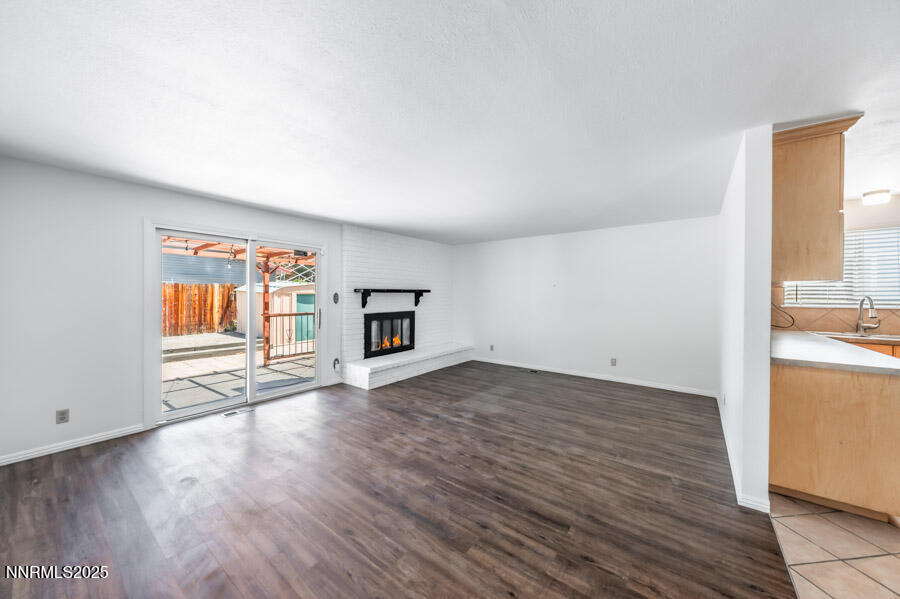 4211 Houston Drive Reno, NV 89502 - Photo 5 of 21 H-1011