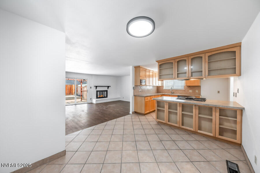 4211 Houston Drive Reno, NV 89502 - Photo 6 of 21 H-1015