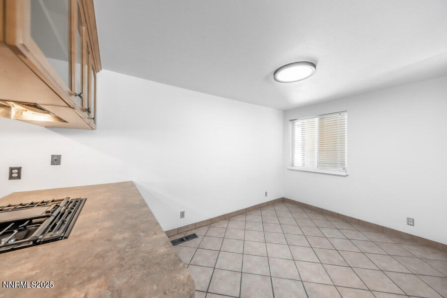 4211 Houston Drive Reno, NV 89502 - Photo 8 of 21 H-1018