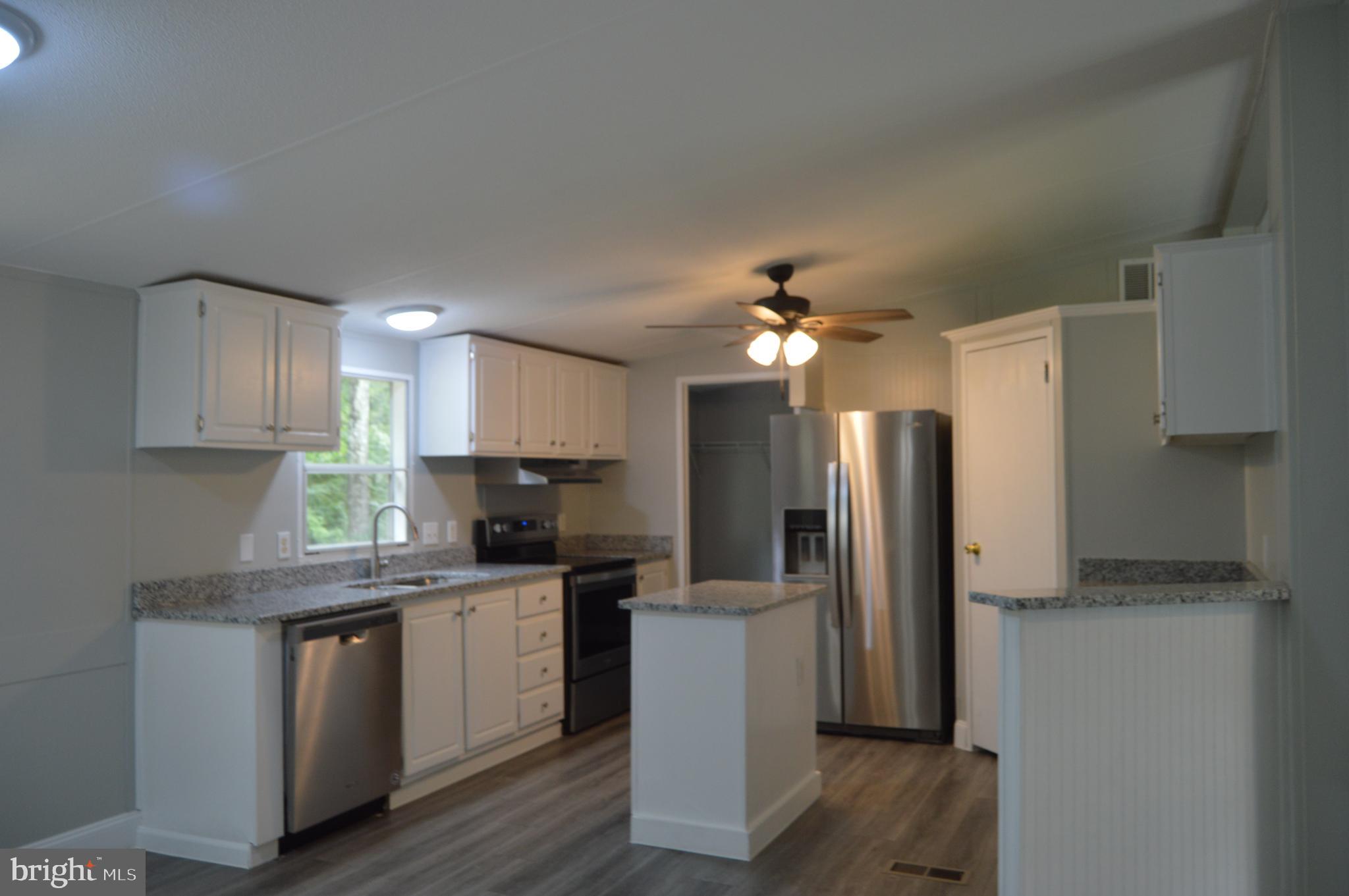 19286 Courtney Road Hanover, VA 23069 - Photo 10 of 23 Fully remodeled , new countertops, appliances