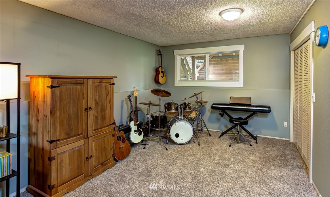3716 Dana Road Bellingham, WA 98225 - Photo 14 of 23 Gallery Image 14