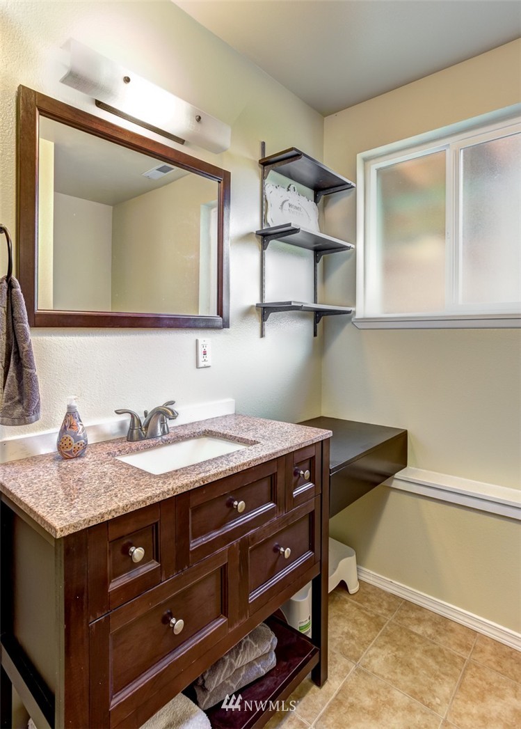3716 Dana Road Bellingham, WA 98225 - Photo 15 of 23 Gallery Image 15