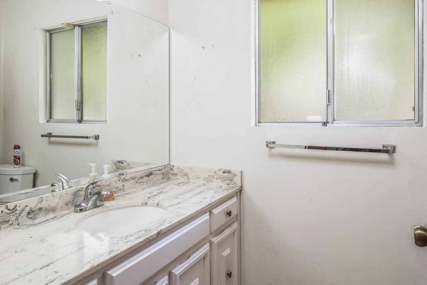 2 Forest Rise Place Monterey, CA 93940 - Photo 18 of 48 Gallery Image 18