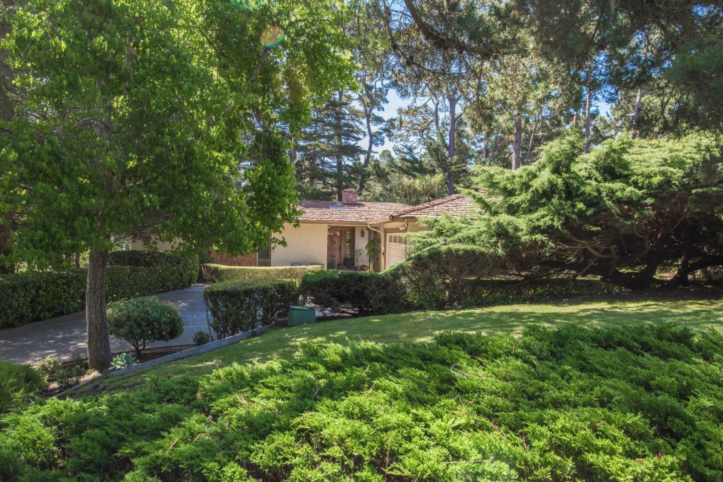2 Forest Rise Place Monterey, CA 93940 - Photo 3 of 48 Gallery Image 3
