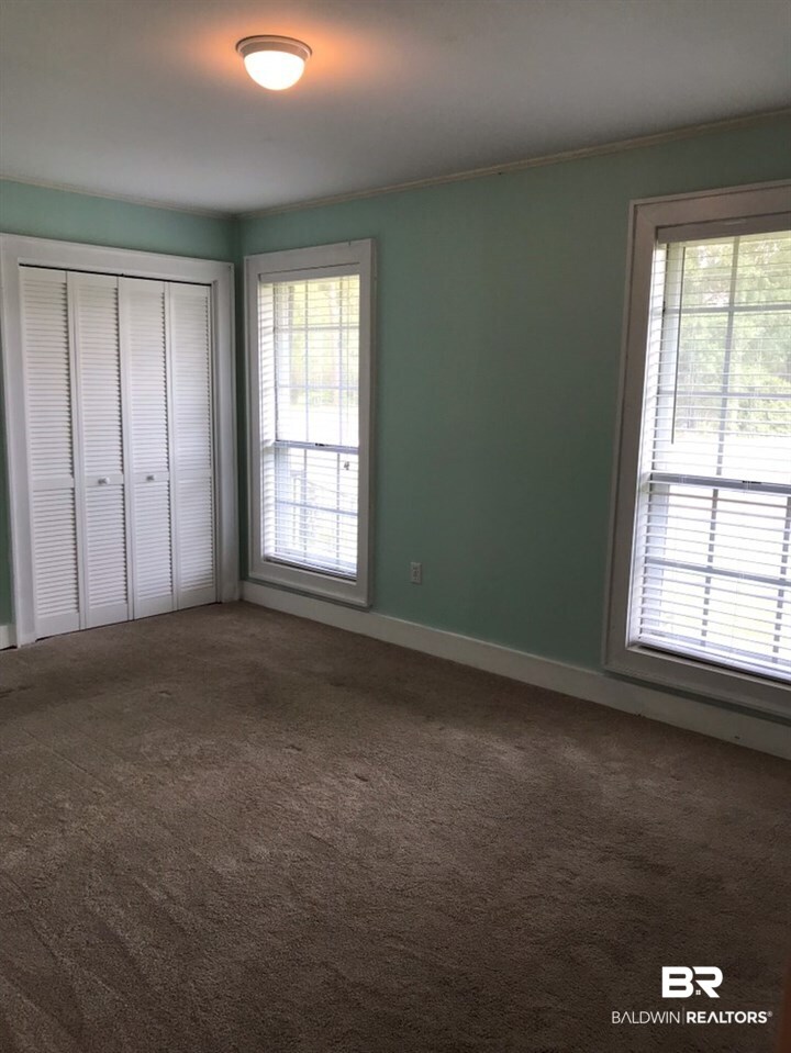 302 West Fern Avenue Foley, AL 36535 - Photo 16 of 29