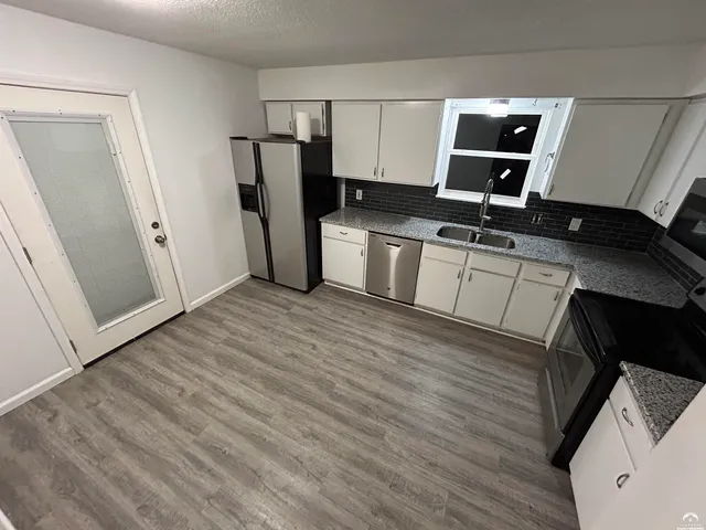 $292,000 | 2725 Ponderosa Drive, Lawrence, KS 66046