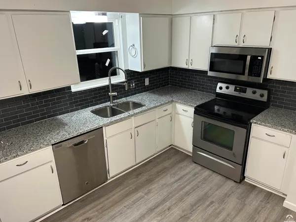 $303,000 | 2725 Ponderosa Drive, Lawrence, KS 66046