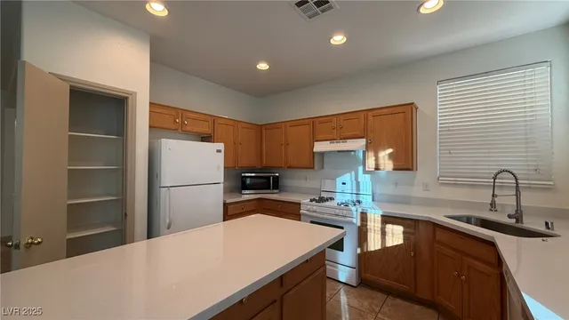 $2,050 | 9243 Sterling Hill Avenue, Las Vegas, NV 89148