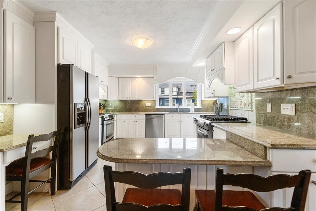 6 Appleton Street, Unit 2 Watertown, MA 02472 - Photo 13 of 27