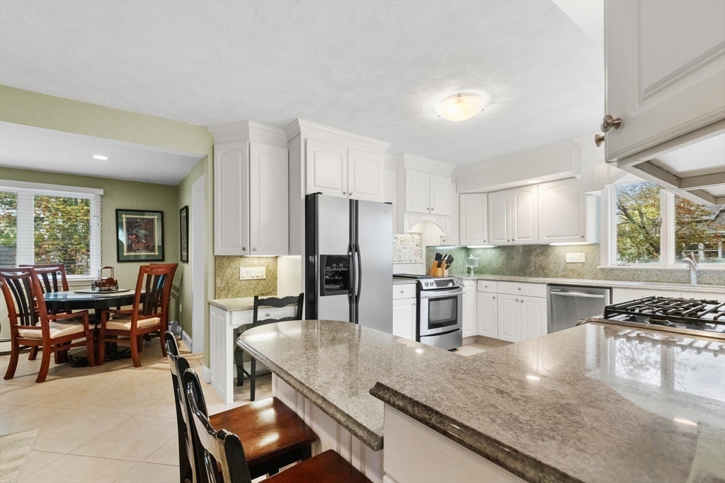 6 Appleton Street, Unit 2 Watertown, MA 02472 - Photo 10 of 27