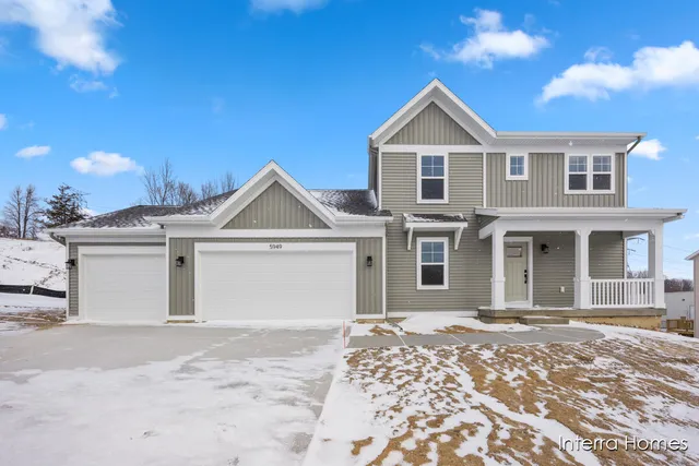 $539,900 | 5949 Valley Point Drive Southeast, Caledonia, MI 49316