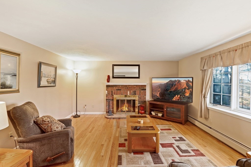 20 Wire Village Road Spencer, MA 01562 - Photo 3 of 42 Gallery Image 3