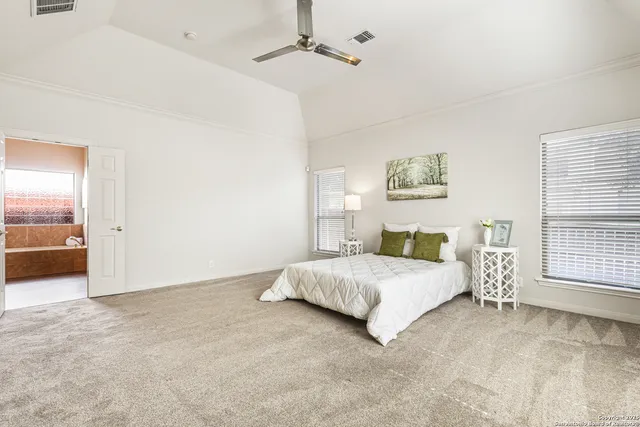 $3,200 | 922 Serene Meadows, San Antonio, TX 78258