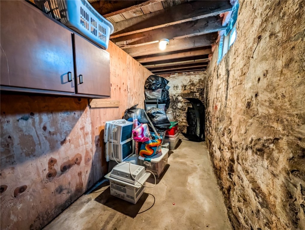 39 John Street Pawtucket, RI 02861 - Photo 45 of 50