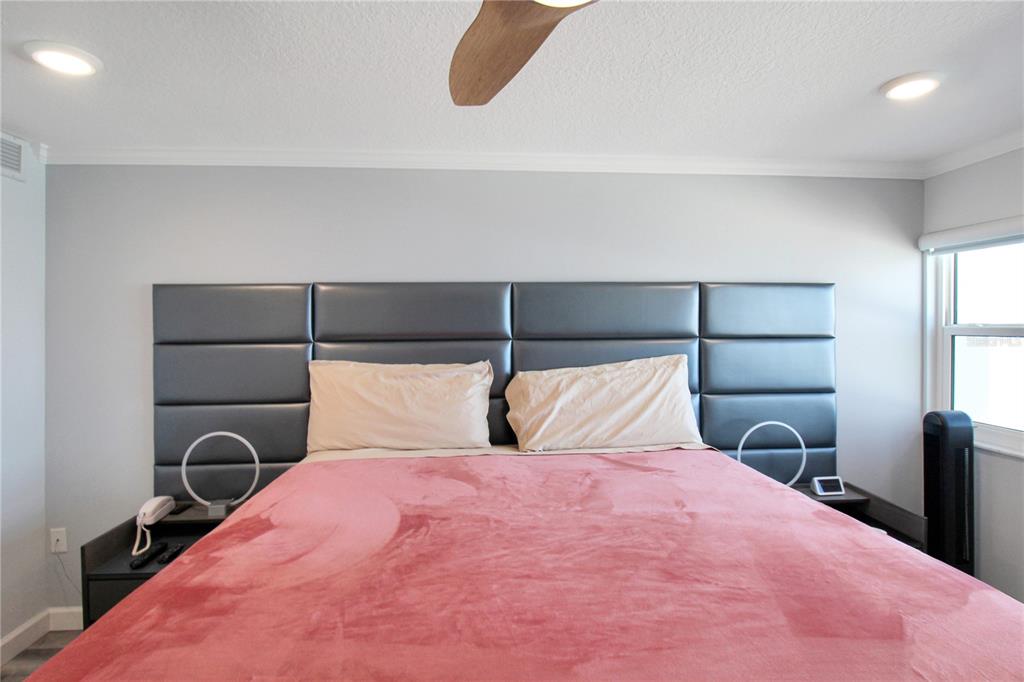 633 Alhambra Road, Unit 701 Venice, FL 34285 - Photo 44 of 55 Gallery Image 44