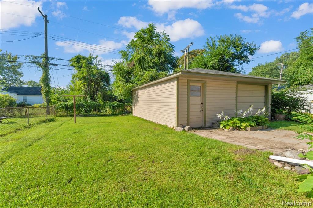 24127 Wick Road Taylor, MI 48180 - Photo 17 of 26