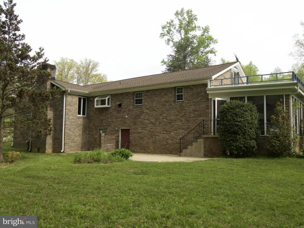 2237 Mountain View Road Stafford, VA 22556 - Photo 3 of 23 Exterior (Rear)