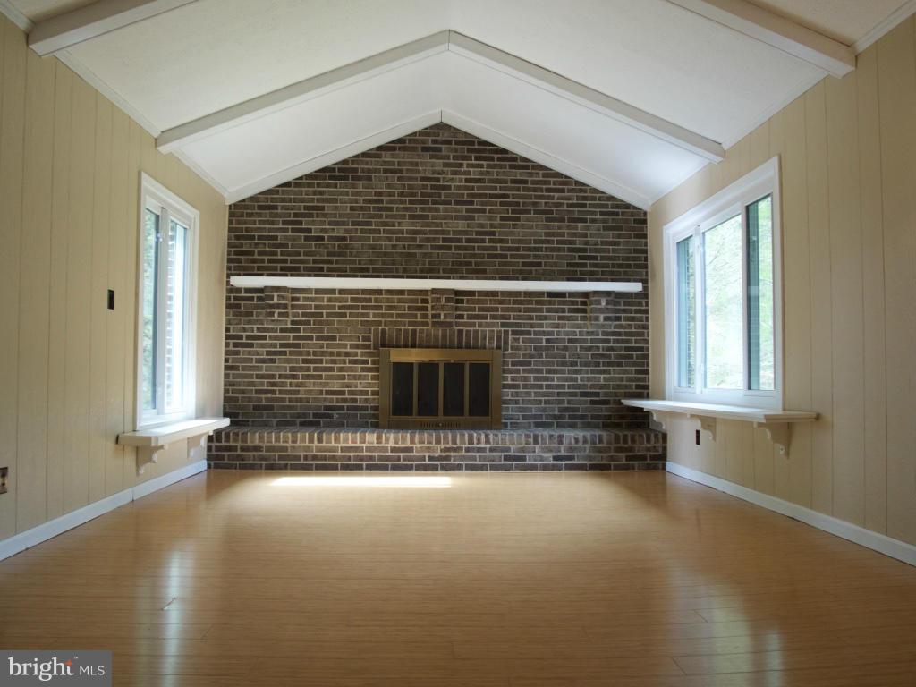 2237 Mountain View Road Stafford, VA 22556 - Photo 4 of 23 Interior (General)